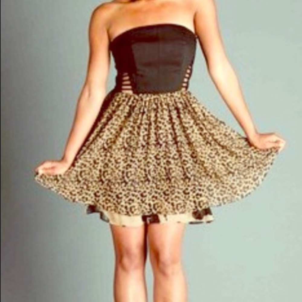 Rachel Roy pretty little things.